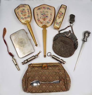 Lot 15 - A LATE 19TH CENTURY CONTINENTAL PURSE