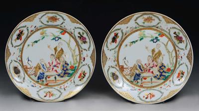 Lot 139 - A PAIR OF CHINESE FAMILLE ROSE PLATES