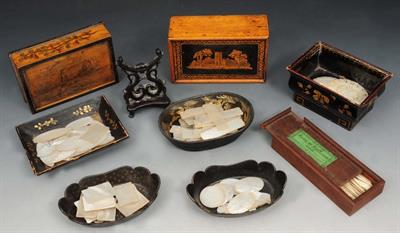 Lot 204 - A COLLECTION OF 19TH CENTURY MOTHER OF PEARL GAMING COUNTERS
