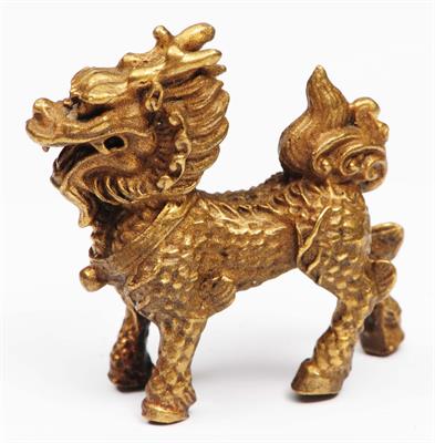 Lot 246 - A SINO-TIBETAN METAL SNOW LEOPARD