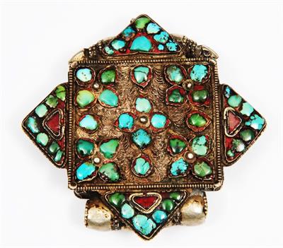 Lot 252 - A TIBETAN SILVER AMULET with turquoise and cornelian stones