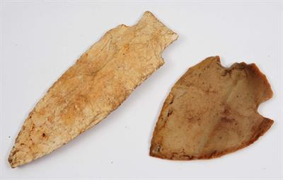 Lot 263 - TWO NATIVE AMERICAN INDIAN FLINT SPEAR HEADS