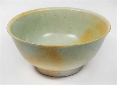 Lot 295 - A CHINESE CELADON GLAZED FOOTED BOWL from the Tek-Sing Cargo