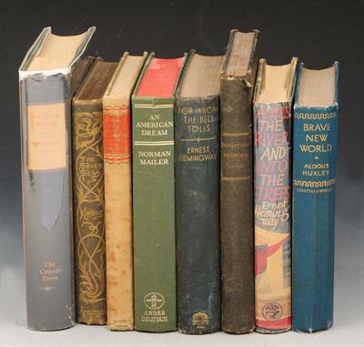 Lot 568 - HUXLEY