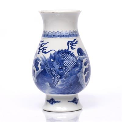 Lot 5 - A Chinese blue and white porcelain baluster vase