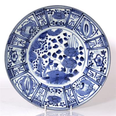 Lot 6 - A Chinese Kraak dish