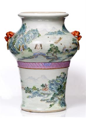 Lot 91 - A Chinese Hu shaped vase