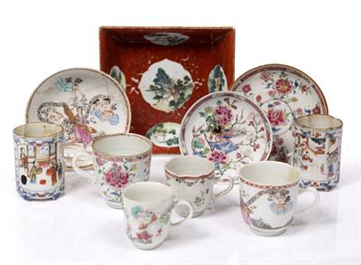 Lot 106 - A collection of Chinese famille rose pieces