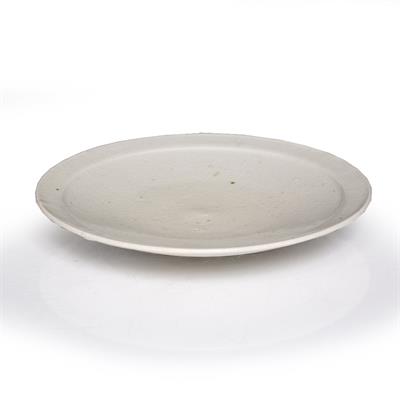 Lot 150 - A Korean white glazed dish