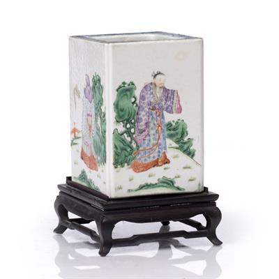 Lot 152 - A Chinese porcelain square brush pot