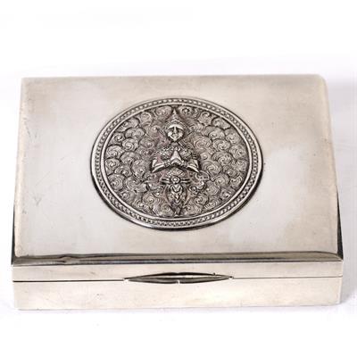 Lot 216 - A Siamese silver metal cigarette box