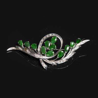 Lot 326 - A jade and diamond spray brooch