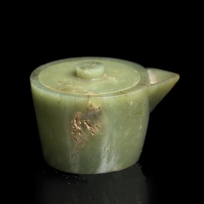 Lot 361 - A Chinese leaf green jade water dropper