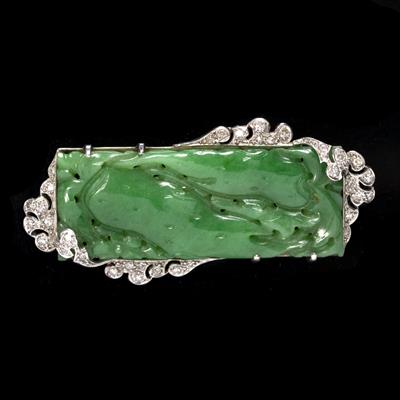 Lot 365 - A Chinese jade and diamond panel brooch