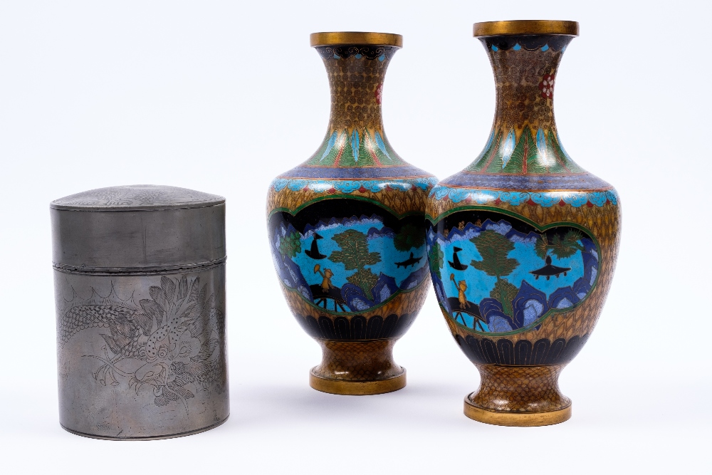 Lot 499 - A Chinese pewter tea caddy