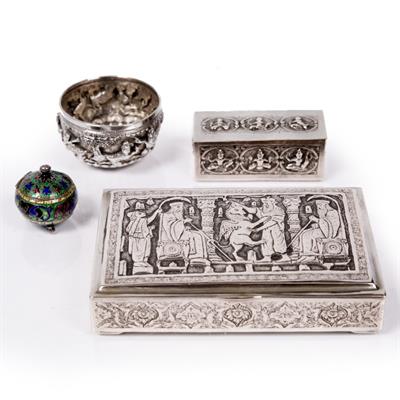 Lot 621 - A Siamese silver metal rectangular small box