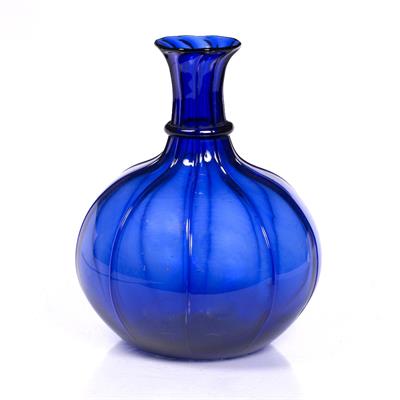 Lot 686 - An Indian Mughal Surat blue glass flask