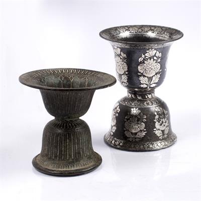 Lot 687 - An Indian bidri spittoon