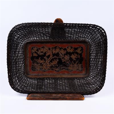 Lot 736 - A Japanese bronze tray