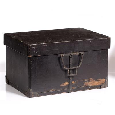 Lot 844 - A Japanese black lacquer helmet box