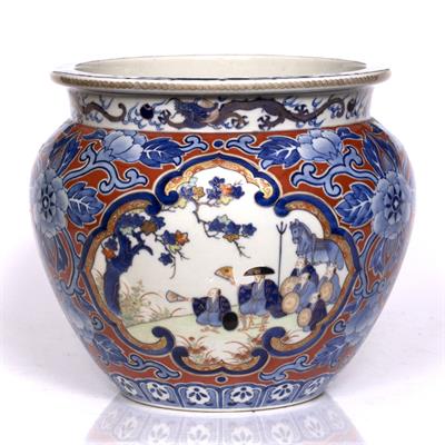 Lot 886 - A Japanese Fukagawa jardiniere