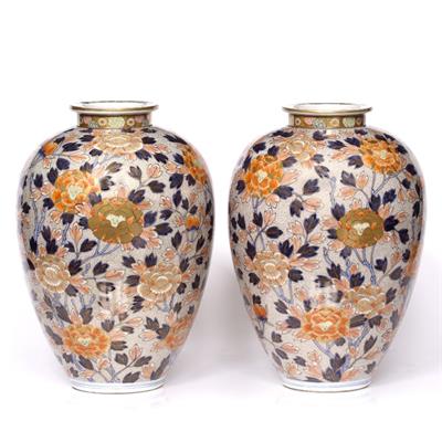 Lot 888 - A pair of Japanese Fukagawa vases