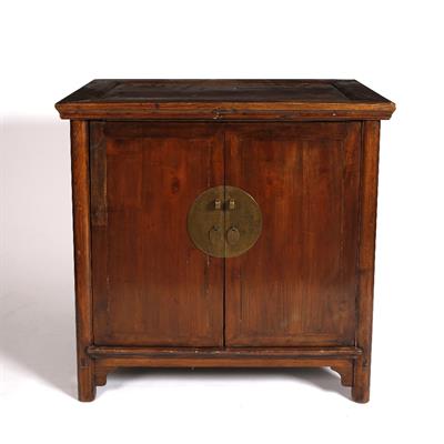 Lot 90 - A Chinese elm cupboard