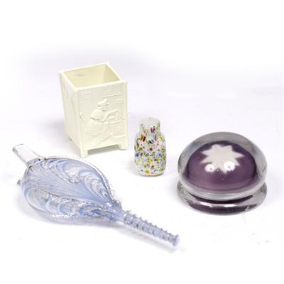 Lot 281 - A Sowerby glass spill vase