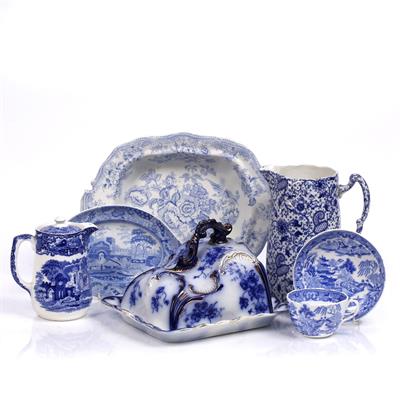Lot 318 - An extensive collection of Victorian and other blue and white pottery