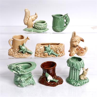 Lot 335 - A small group of Sylvac pottery