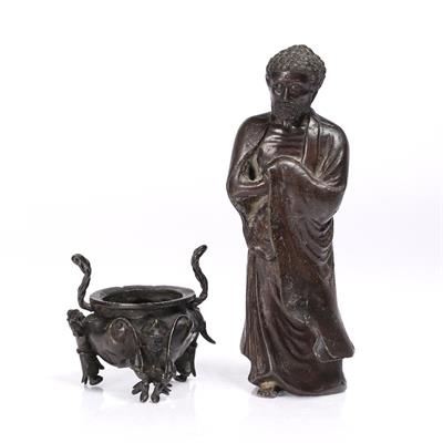 Lot 353 - A Chinese bronze censer