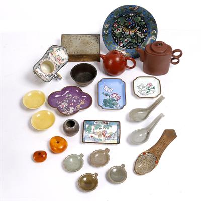 Lot 362 - A group of Chinese pieces