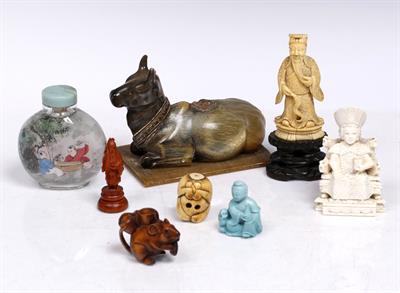 Lot 363 - An Indian horn Khandari bull