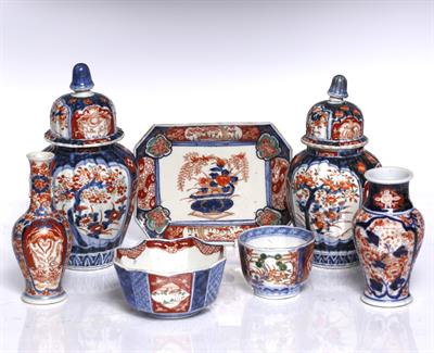 Lot 375 - A group of Japanese Imari
