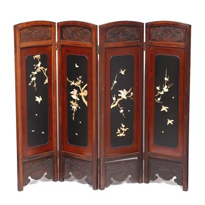 Lot 385 - A Japanese four fold screen