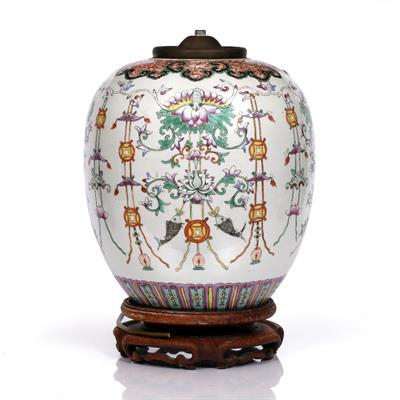 Lot 388 - A Chinese famille rose large ginger jar