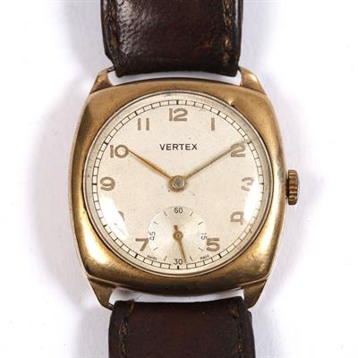 Lot 403 - A Vertex 9ct gold gentlemen's wrist watch