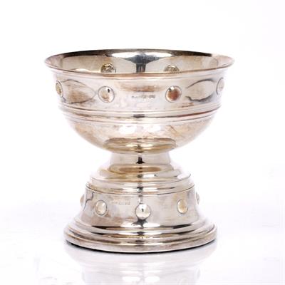 Lot 411 - A silver rose bowl