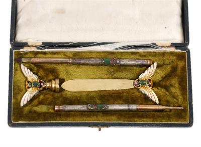 Lot 467 - A cased pen and pencil set