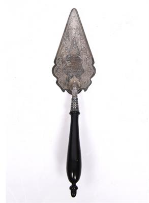 Lot 478 - An Australian silver presentation trowel