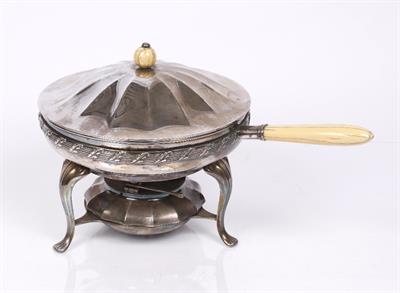 Lot 511 - A Tiffany silver plated food warmer