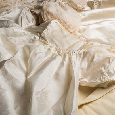 Lot 521 - A Victorian christening robe