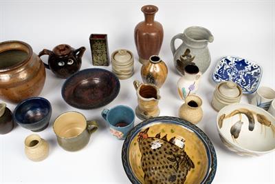 Lot 313 - A collection of Studio Pottery