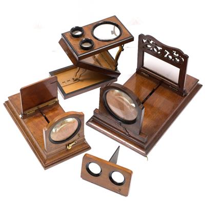 Lot 4 - THREE LATE 19TH / EARLY 20TH CENTURY WALNUT CASED TABLE TOP STEREOSCOPIC VIEWERS