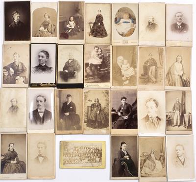 Lot 42 - A GROUP OF 19TH CENTURY CABINET PORTRAIT PHOTOGRAPHS