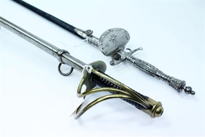 Lot 73 - A LATE 19TH / EARLY 20TH CENTURY ENGLISH  DRESS SWORD