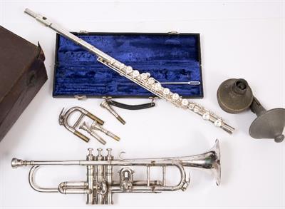 Lot 79 - A LATE 19TH / EARLY 20TH CENTURY A.W. BROWN & SONS SILVER PLATED TRUMPET