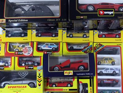 Lot 169 - A QUANTITY OF DIE CAST VEHICLES