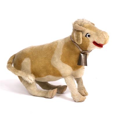 Lot 175 - A MID 20TH CENTURY STEIFF COW