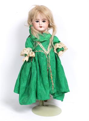 Lot 192 - AN ANTIQUE LEON PRIEUR 'MON CHERI' BISQUE HEADED DOLL